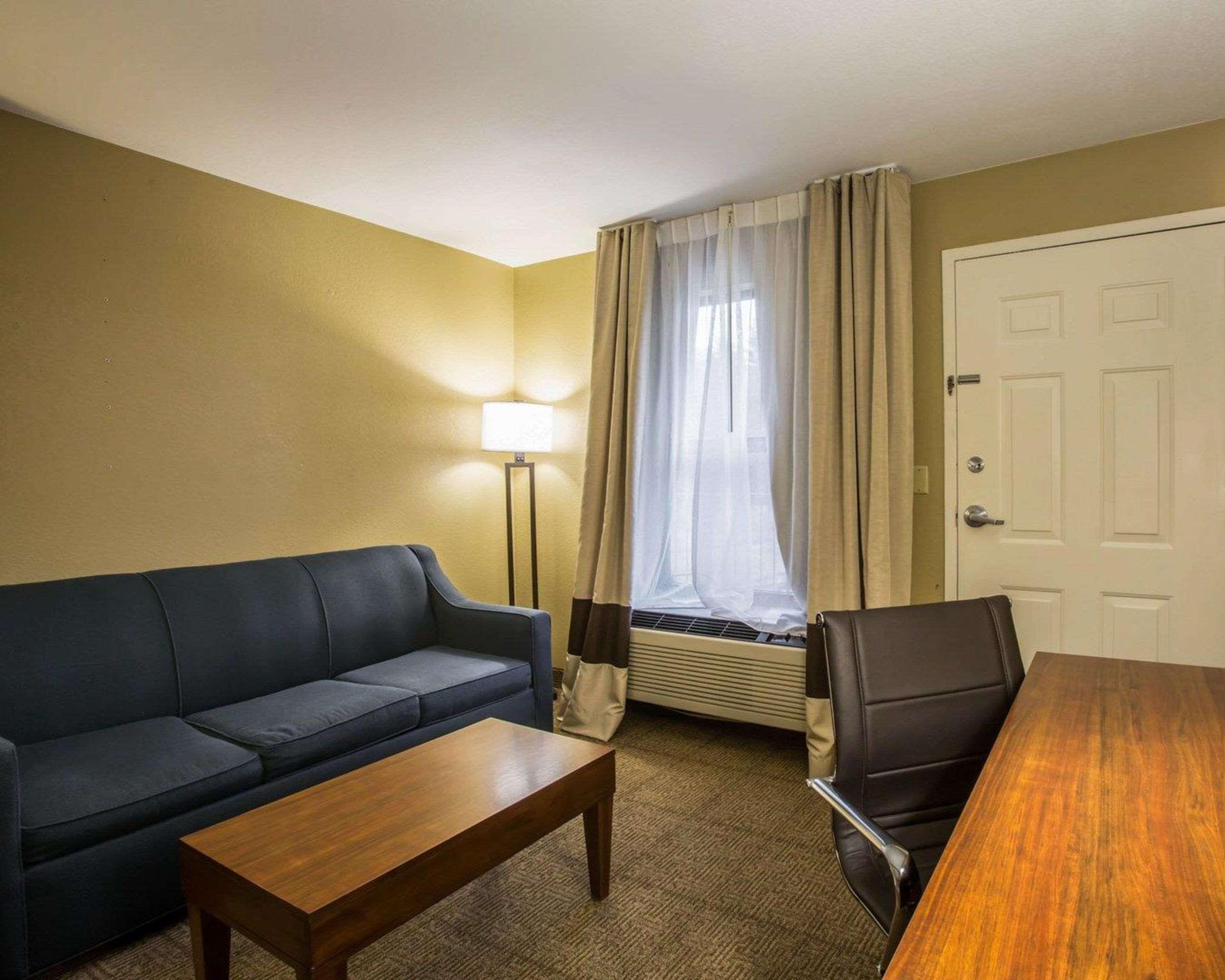 Comfort Biltmore West Estalagem 2*